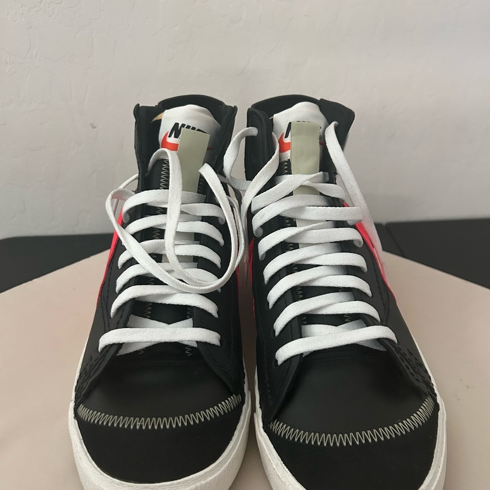 Size 12 - Nike Blazer '77 Jumbo Mid Black Bright Crimson - Picture 2 of 7